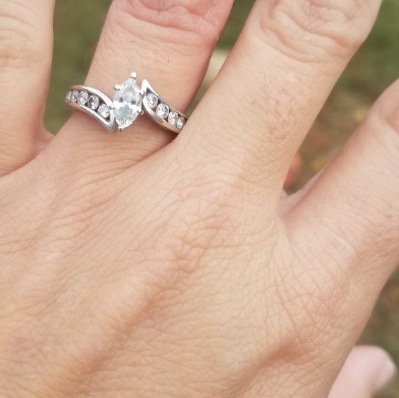 Wedding ring set - Picture 6 of 8